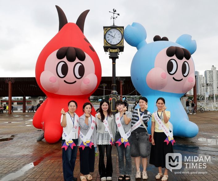 다국적 홍보, 실시간 현장 취재