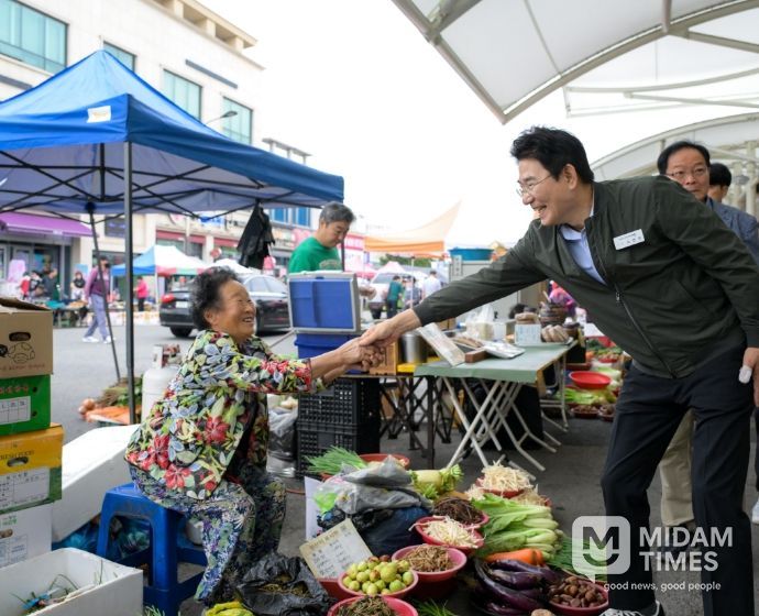 노관규 순천시장, 전통시장 방문해 상인들과 소통