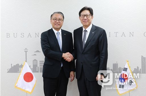 나가사키와 항공 노선, 의료, 관광 등 다양한 분야에서의 실질적 협력 강화