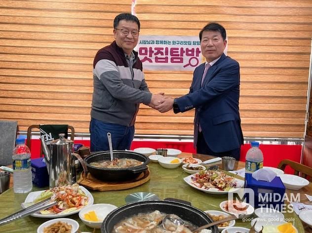 백경현 구리시장은 각 국별 직원들과 함께 매월 1회 와구리맛집 탐방하여 지역 상권 홍보 지원을 하고 있다.