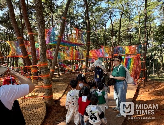 도심 속 자연 놀이터 '신흥공원 유아숲체험원'