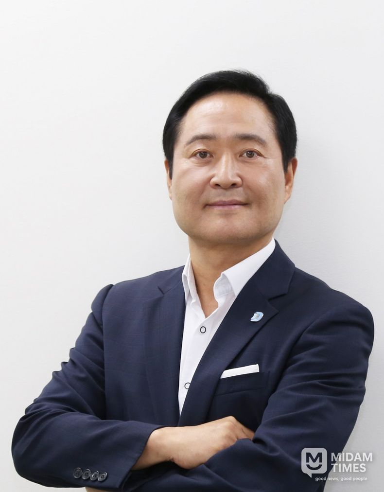 강요식 박사의 “AI뉴리더십” 출간