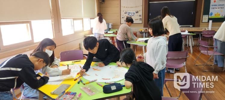 ‘용산초와 함께하는 2025 경남안녕캠페인’ 음식물 쓰레기 줄이기 교육 진행
