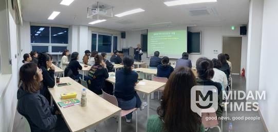 청송인재양성원, 중학생 입시설명회 개최