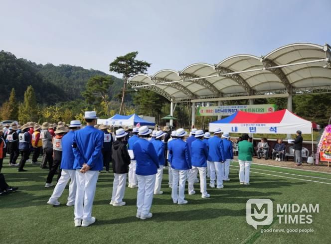 김천시 게이트볼대회 열어, 건강하고 성공적인 노후를 위해!