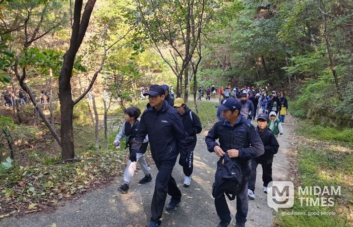 구미 냉산 숲길 따라 역사와 힐링을 걷다