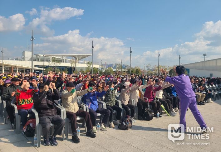 (사)대한노인회 동구지회, 제5회 어르신 건강걷기대회 성황리 개최
