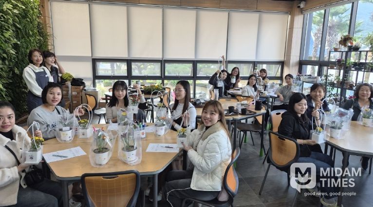 제19회 거제섬꽃축제 글로벌 관람객 체험 프로그램 성황리에 종료