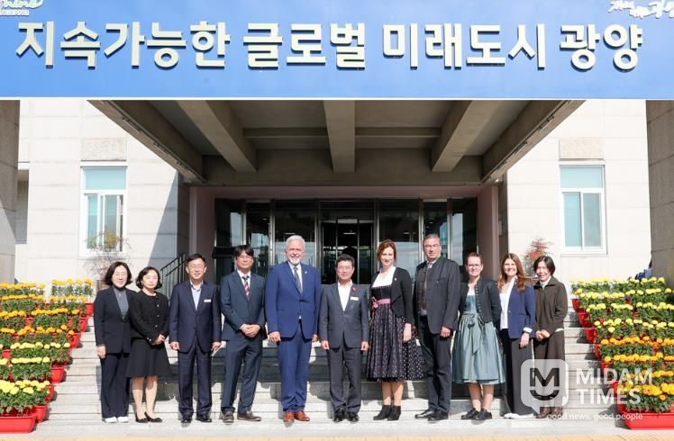 정인화 광양시장, 오스트리아 린츠시 예술학교 교장단과 교류 협력 논의