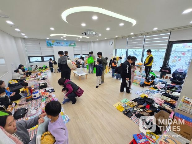 공동육아나눔터 돌봄품앗이 가족, ‘행복 나눔 장터’ 운영