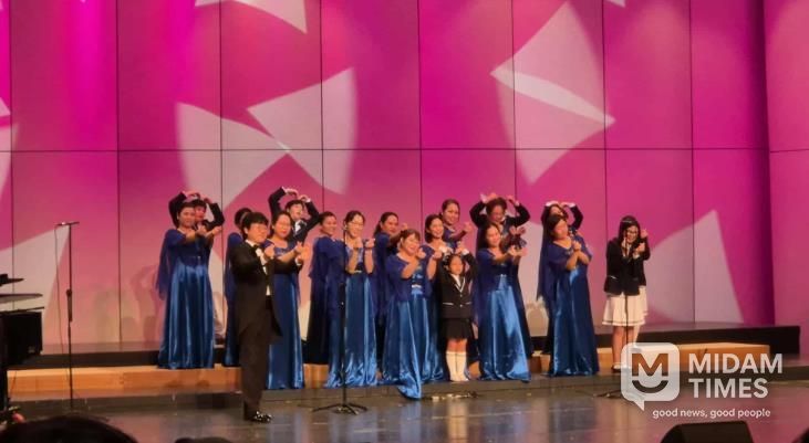 무지개콘서트에 참여한 무지개가족합창단