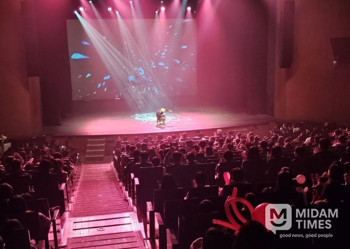 디스이즈 잇 공연 사진