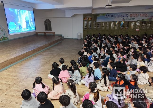 ‘AI 환경 동화’로 환경보존의 가치를 전하다((AI환경동화))