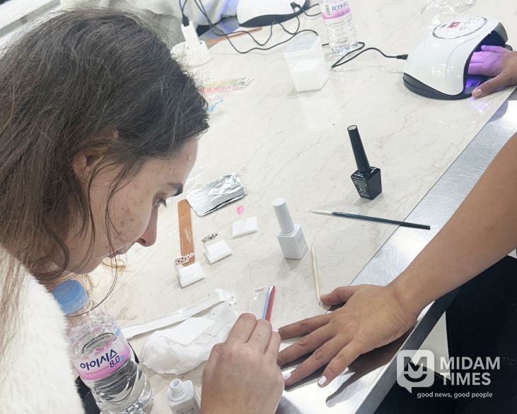 경상국립대학교(GNU) 국제처는 외국인 유학생 40여 명이 참여한 가운데 10월 18일부터 11월 15일까지 ‘K-뷰티케어’ 교육을 진행했다.