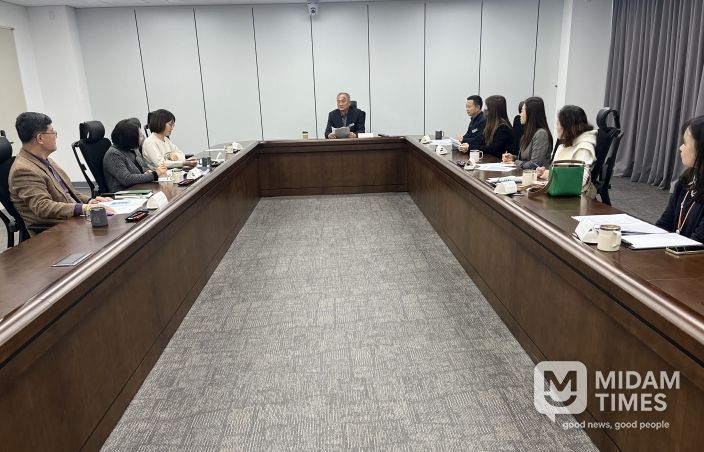 경북교육청, ‘2025년 학생건강증진위원회’ 개최(성장기 건강관리?감염병 대응?생활환경 안전까지 학생 건강 정책 전반 논의)