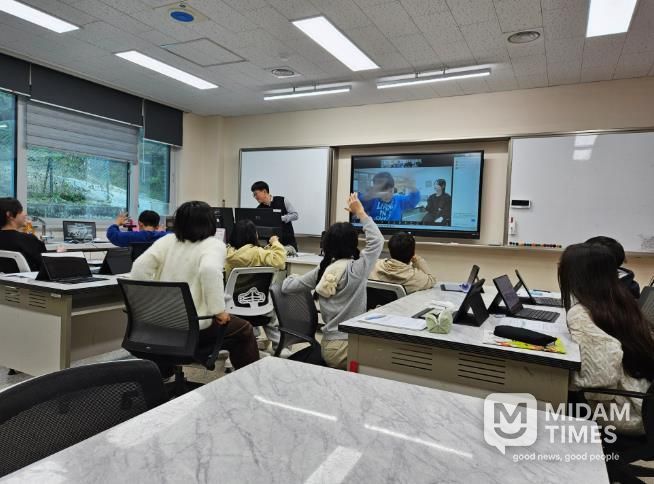영덕- 담양교육지원청 영호남 원격 공동수업으로 지역 특색을 살린 직업 소개하기
