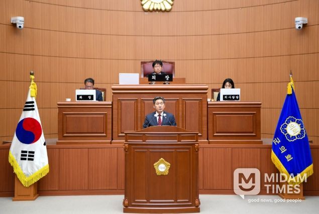 서흥원 양구군수는 25일 양구군의회 본회의장에서 열린 제313회 양구군의회 제2차 정례회 시정연설에서 2026년도 군정 운영 방향을 제시했다.