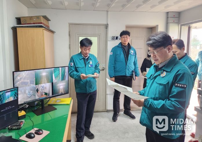 이정곤 농정국장 거창 거점소독시설 점검