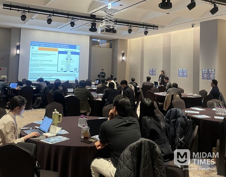 김해시 ‘AI·디지털트윈 기반 고중량물 자율이동체(AMR) 세미나’