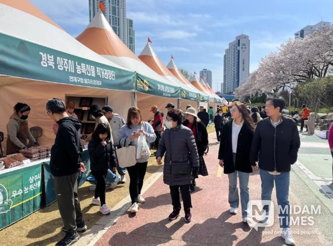 농산물직거래 우수시군 평가 최우수상(직거래 사진)