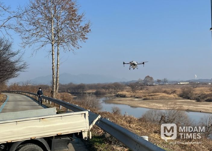 “ASF 유입 차단 총력” 청주시, 드론 활용 방역 실시