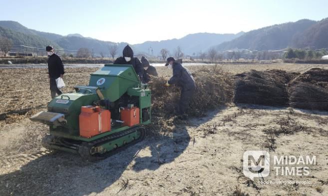 봉화군 영농부산물 파쇄작업 적극 운영