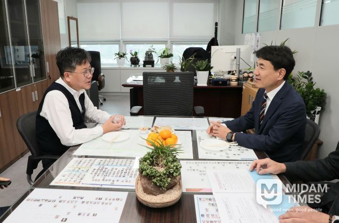 김진태 강원도지사, 기획재정부 방문…국비 10조 시대 개막 감사 인사 전해