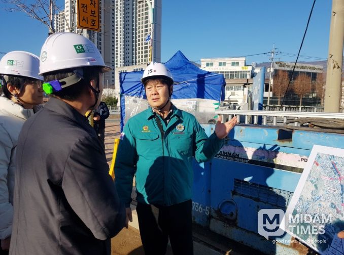 공진혁 운영위원장, 회야하수처리구역 차집관로 정비공사 현장점검