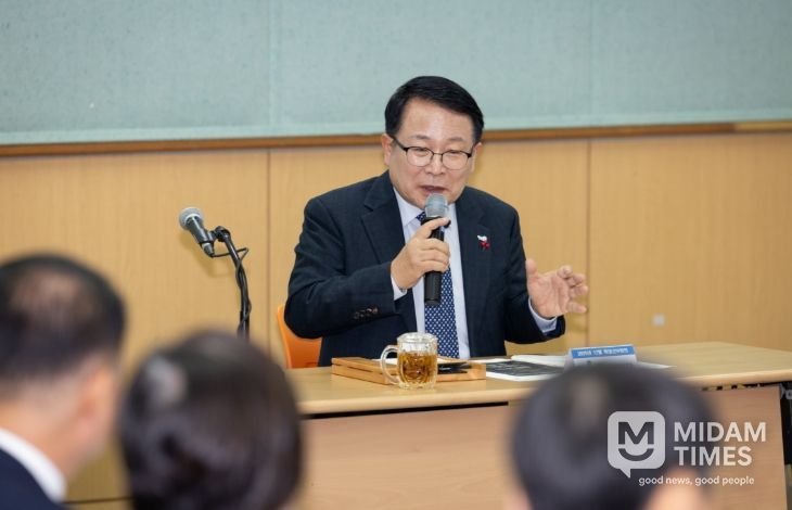 국장부터 읍면동장까지 총집결…연말연시 현안 점검