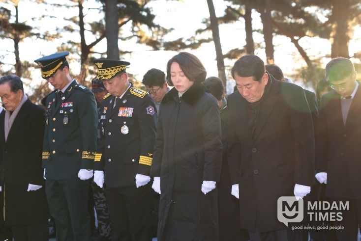 양산시, 2026년 병오년 신년 현충탑 참배