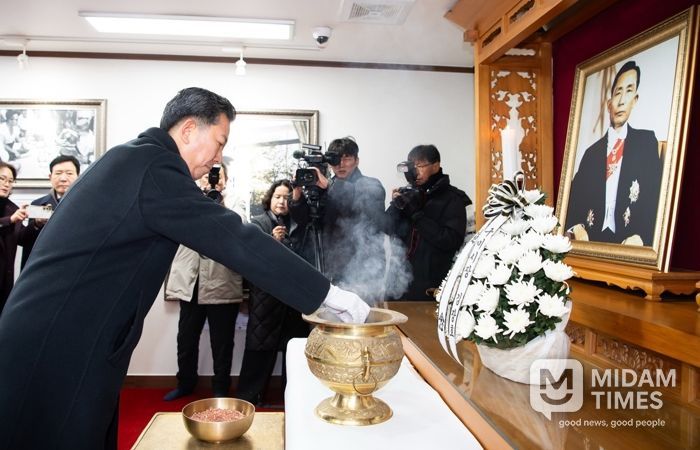 구미시, 병오년 새해 첫 일정으로 충혼탑 참배…새로운 도약 다짐