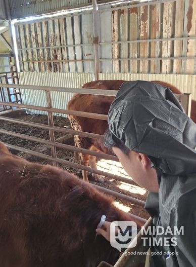 지난해 11월 방역을 위한 백신 접종을 실시하고 있다.