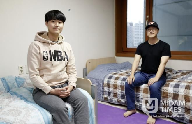 화성시장학관에 입소한 화성 청년들