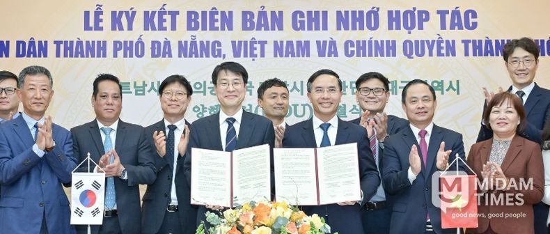 김정기 대구광역시장 권한대행–다낭시 인민위원장 면담