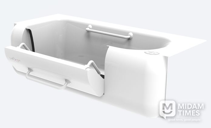 ‘고령자·장애인의 낙상 예방과 사용 안전성을 높인 EMS AI 헬스케어 바스’제품개발 목업 이미지