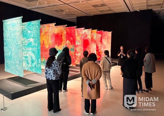 큐레이터 전시투어