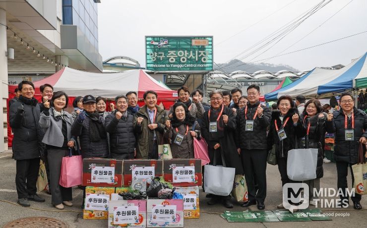 김진태 도지사와 함께 횡성전통시장 장보기 행사