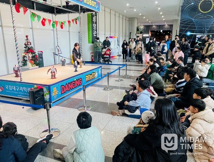 설 연휴 맞아 전시관 무료 개방