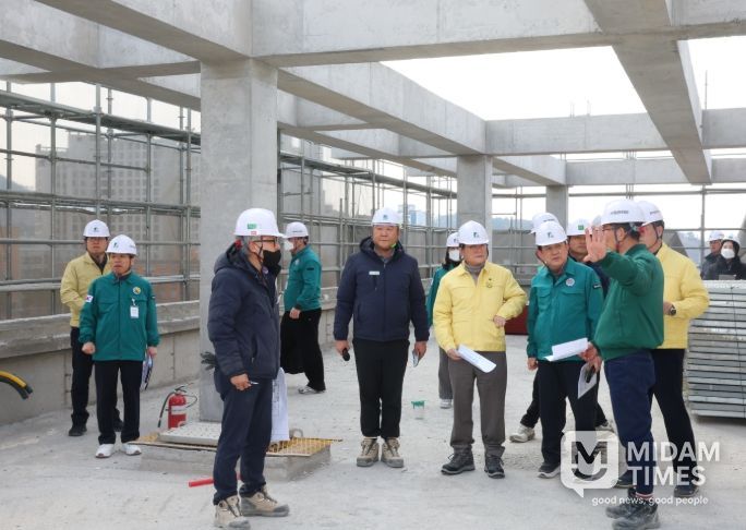 촘촘한 의료 안전망 구축을 위해 보건의료 현장 점검‧격려