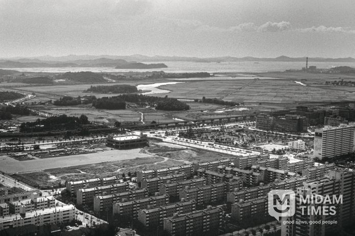 1992년 노적봉 정상에서 바라본 안산 고잔뜰의 옛 모습