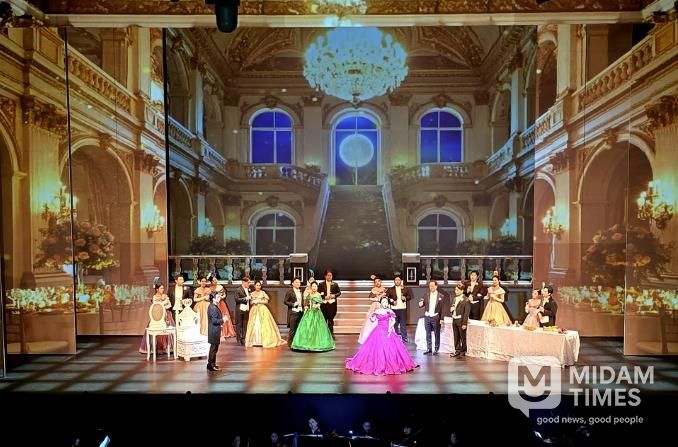 선정 공연 '라트라비아타' 사진