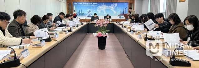 20일 영천상공회의소에서 사회복지시설 및 기관·단체 실무자들이 참석한 가운데 지역사회보장협의체 실무협의체 회의가 개최됐다.