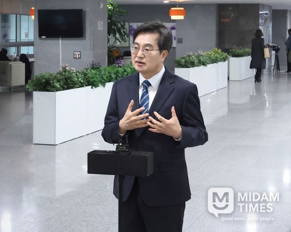 예비타당성 조사 통과에 대한 소감을 밝히고 있는 김동연 지사