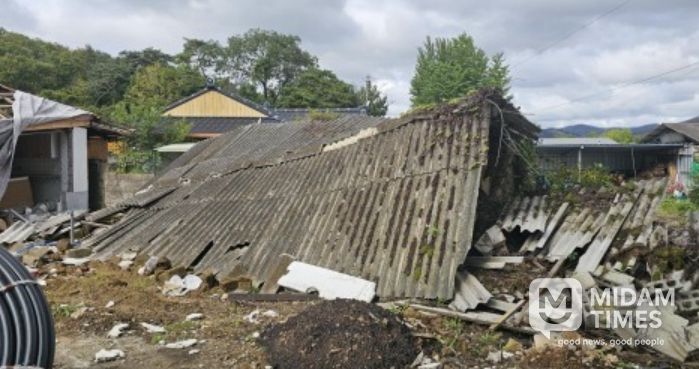 폐슬레이트 수거의 해 지원 대상 예시-2(훼손방치된 석면 슬레이트 건축물)