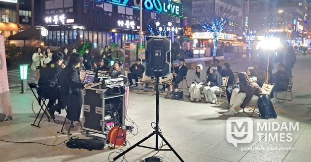 들이대는 라디오