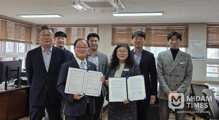 김해시 장유스포츠센터, 장애학생 수영교실 운영 업무협약 체결