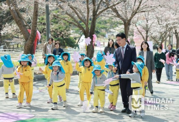 동구새마을회, 봄맞이 ‘환경사랑 플로깅’으로 쾌적한 도시 조성