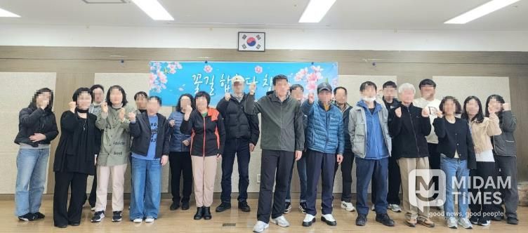 거제시정신건강복지센터 세상과 소통하며 희망을 노래하는 ‘꽃길합창단’창단