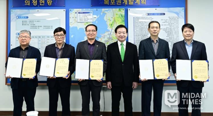 목포시의회, 2025회계연도 결산검사위원 위촉