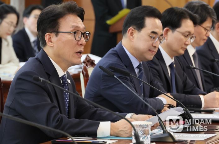 김민석 국무총리가 1일 세종대로 정부서울청사에서 열린 제2차 국토대전환 범정부추진협의회를 주재하고 있다.(국무조정실)